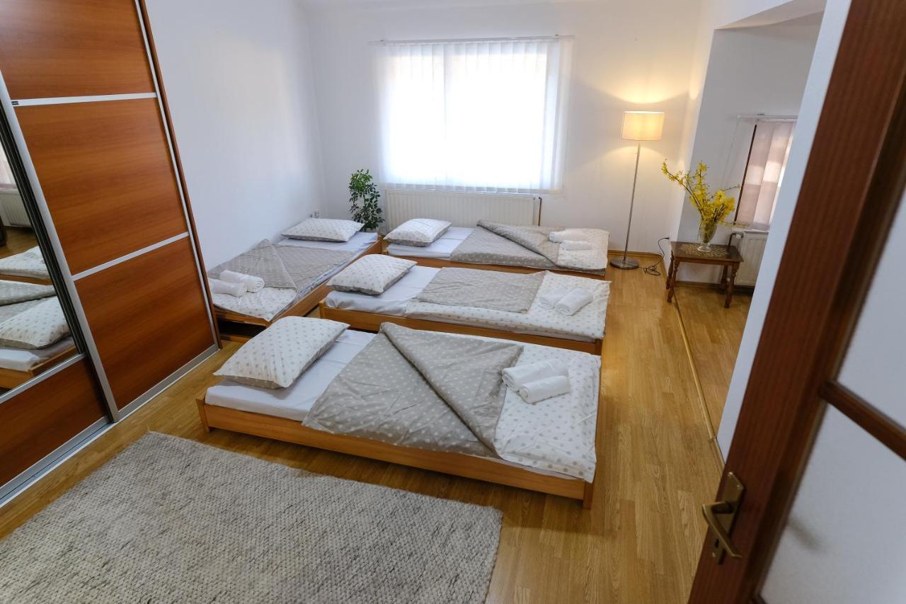 The Cosmic Gate Apartments Visoko Eksteriør bilde